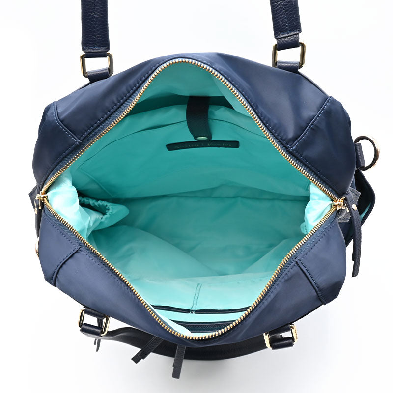 the blake tote bag in navy (outlet)