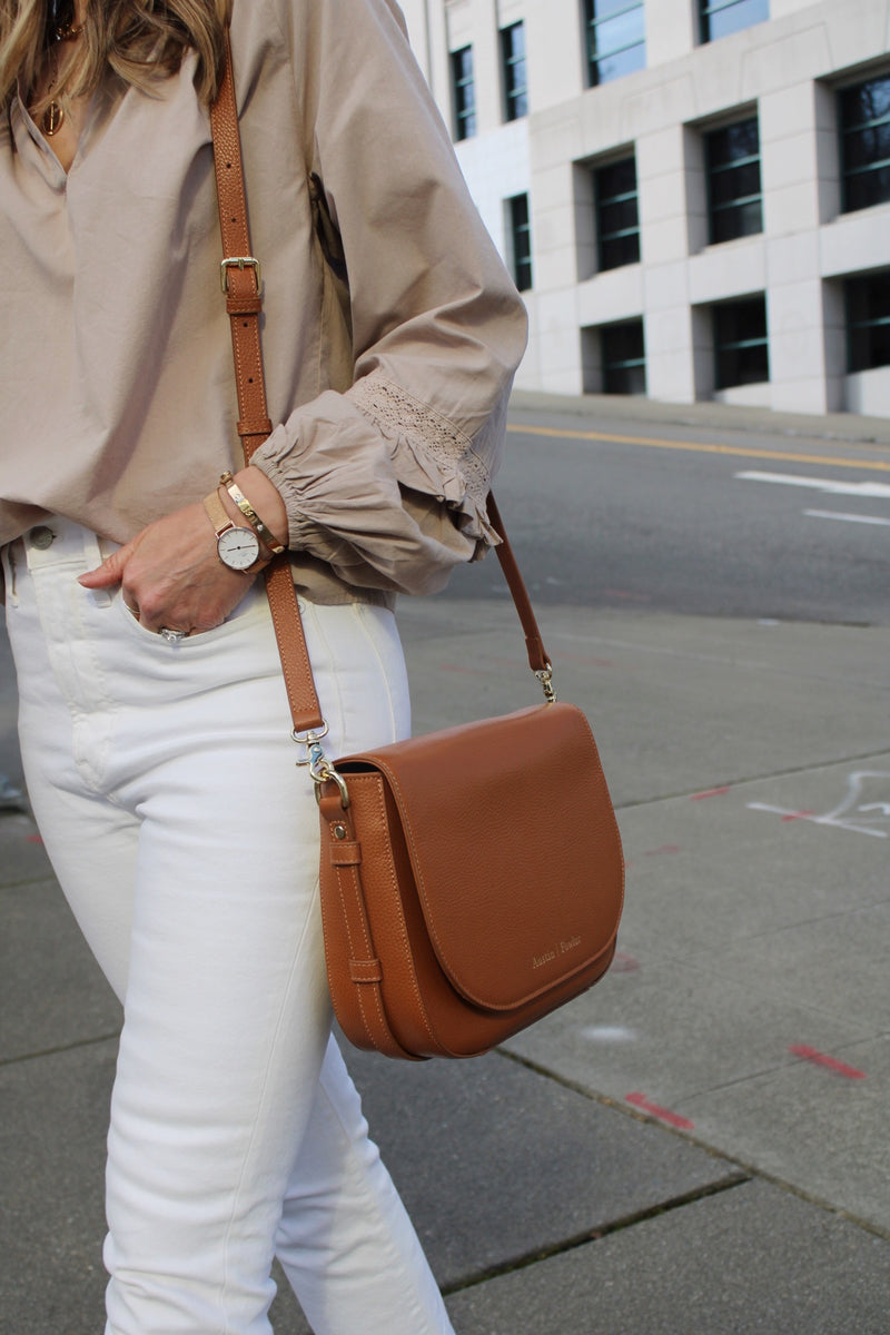 omaha handbag in camel