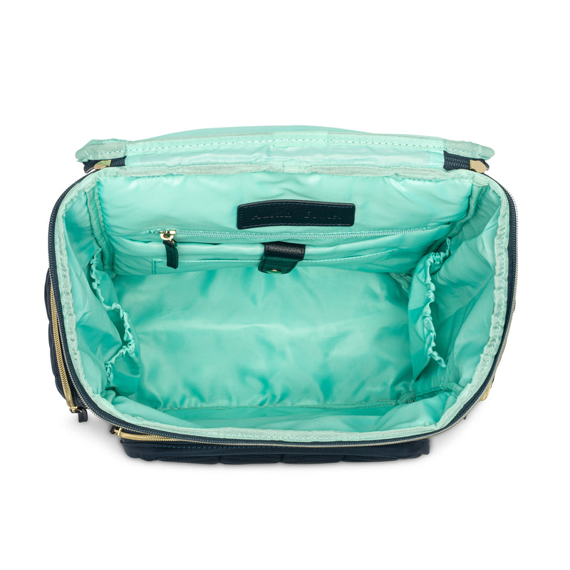 The Traveler's Collection in Navy
