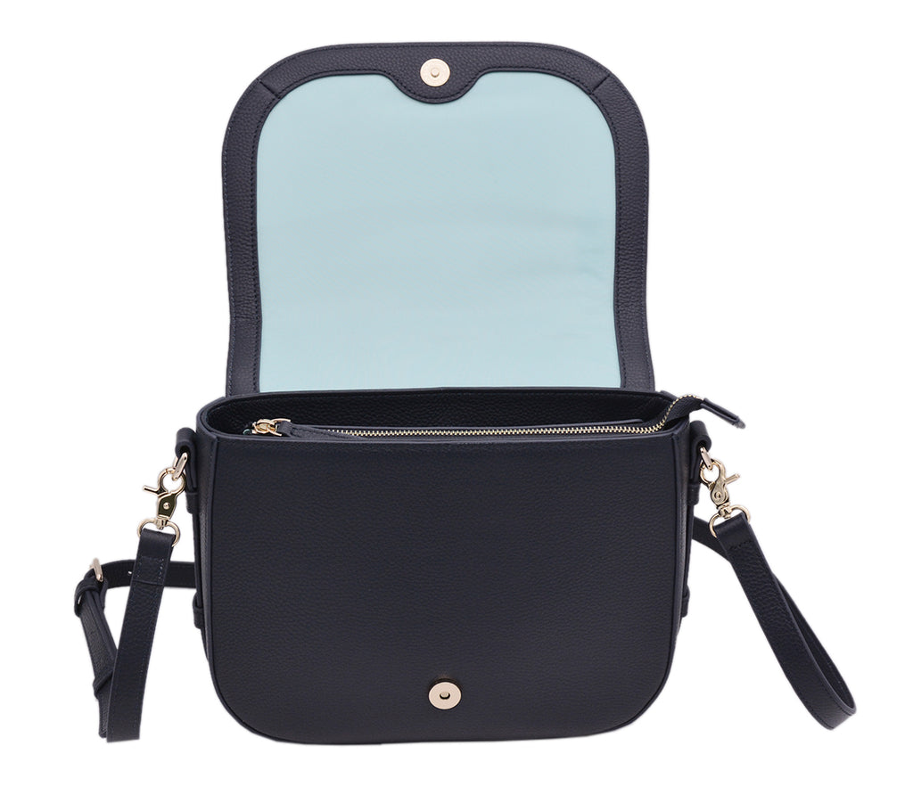 the omaha handbag in navy (outlet)