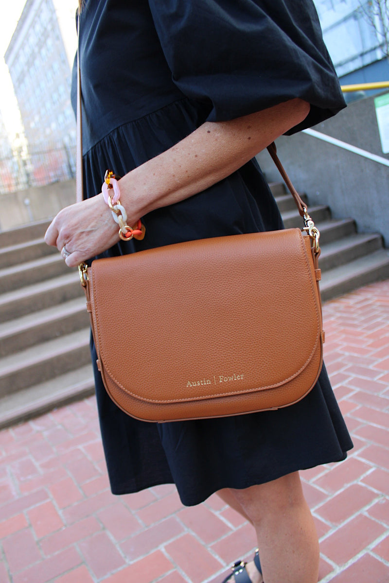 omaha handbag in camel