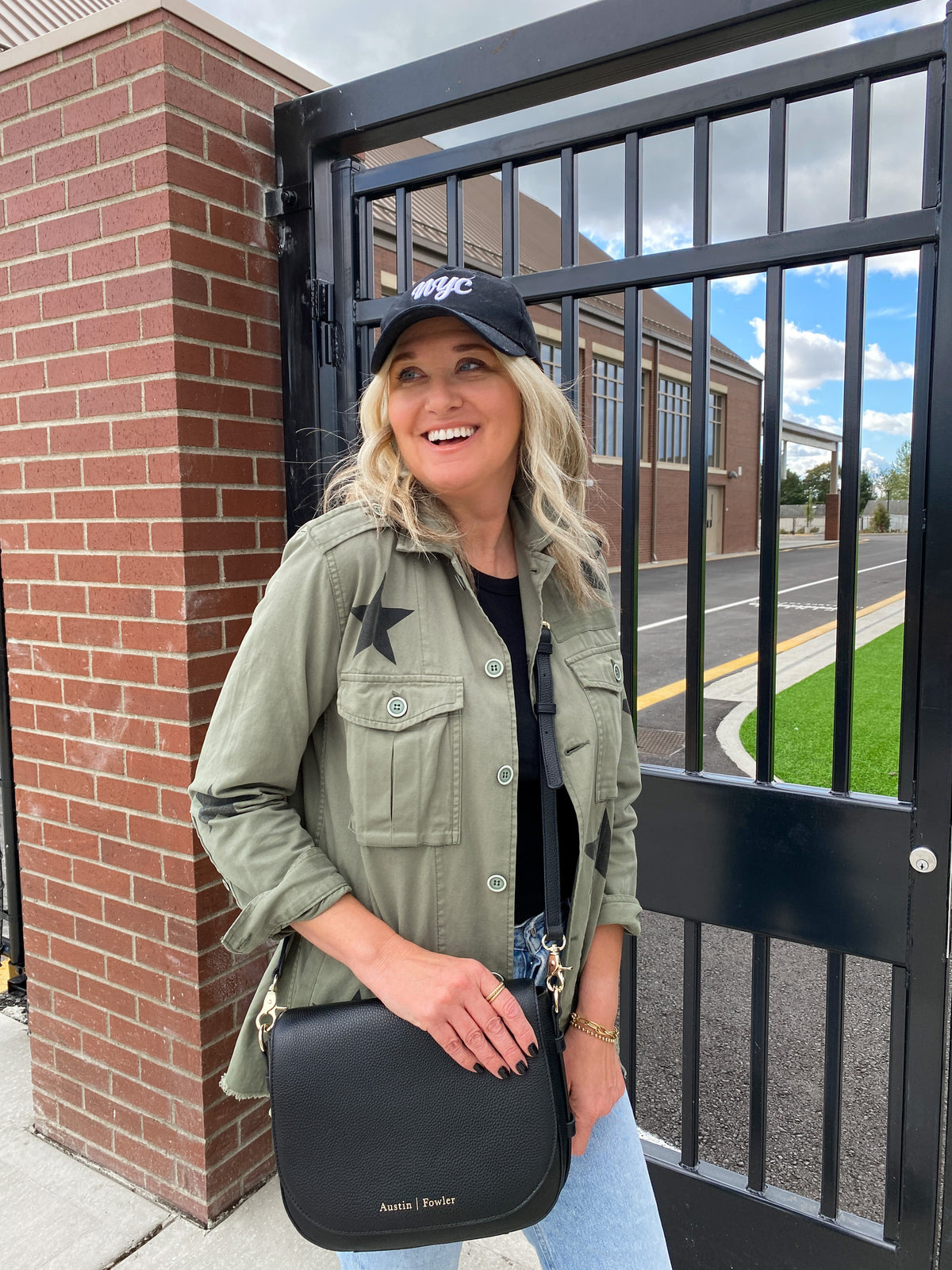 omaha handbag in black (outlet)