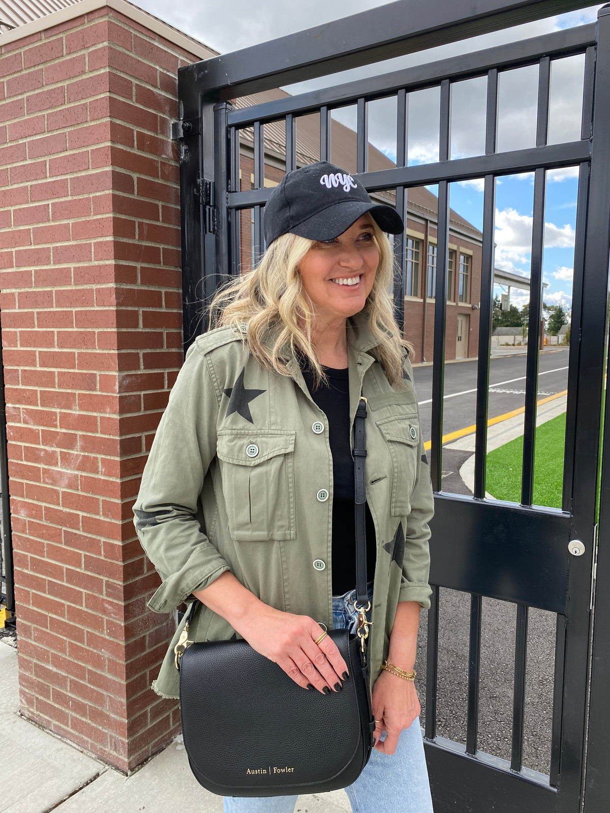 omaha handbag in black (outlet)