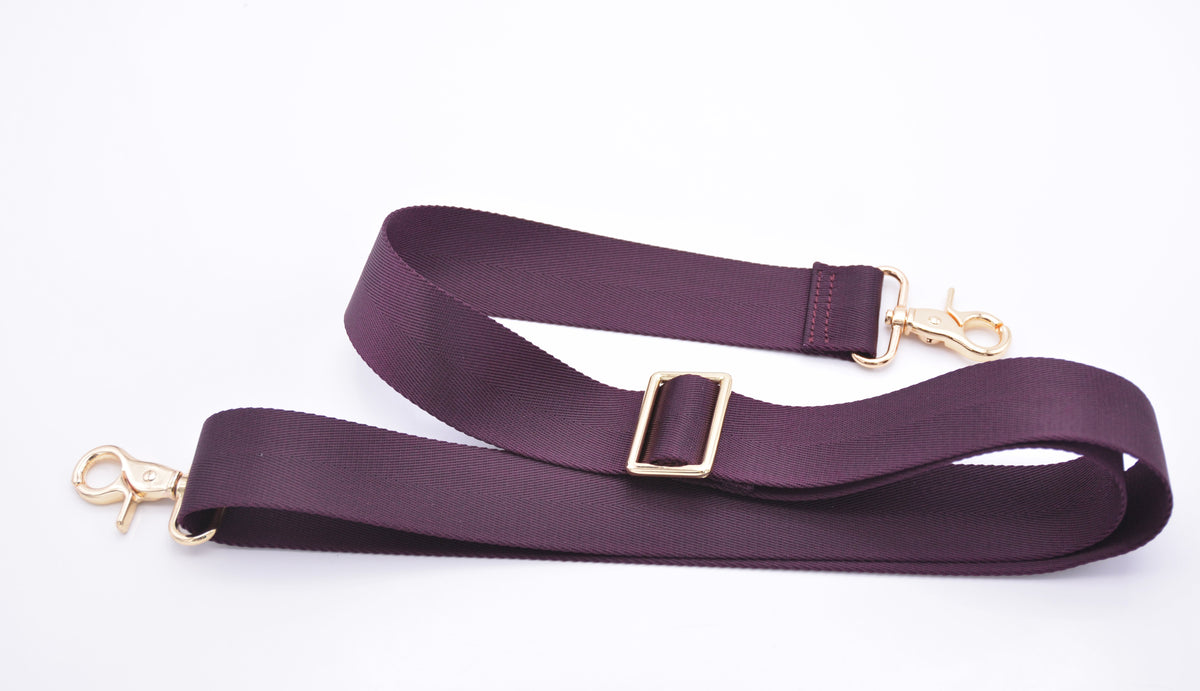 the briggs bag in mulberry (outlet)