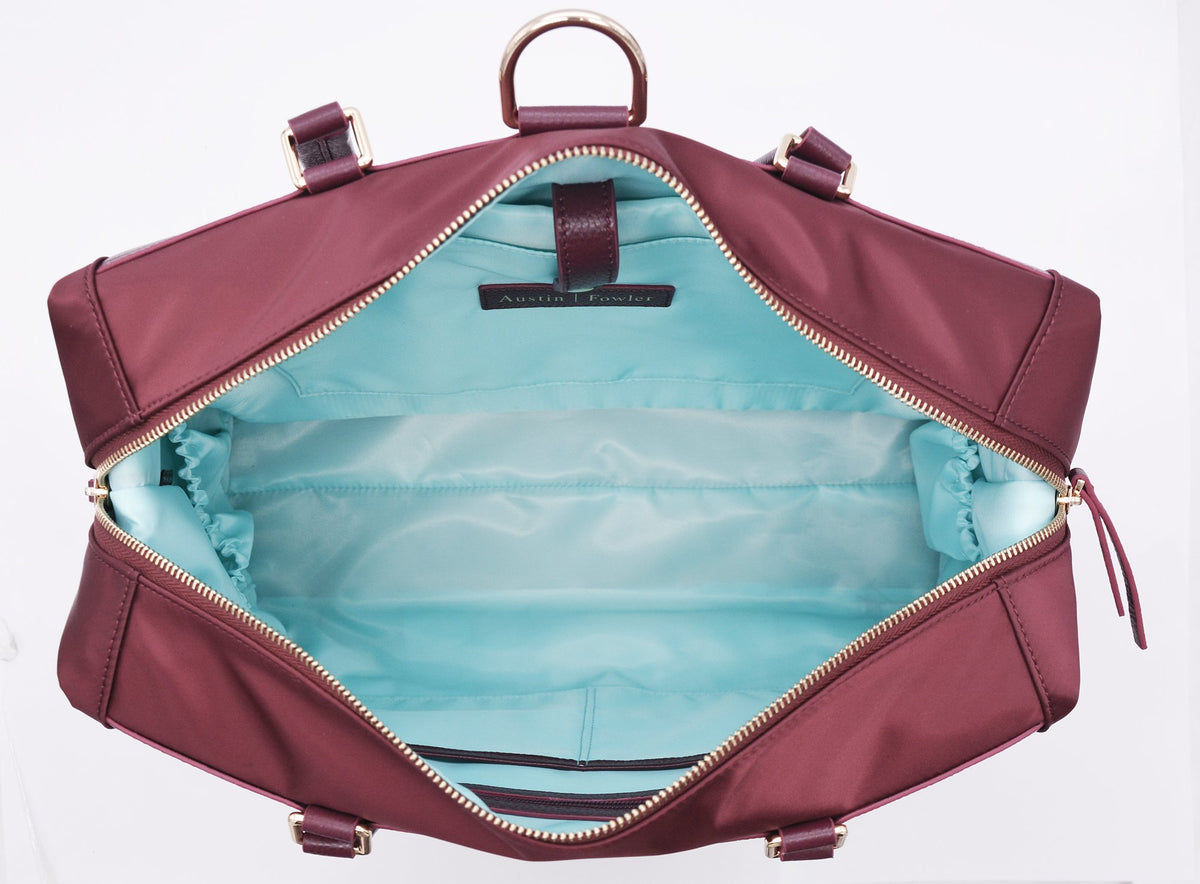 the briggs bag in mulberry (outlet)