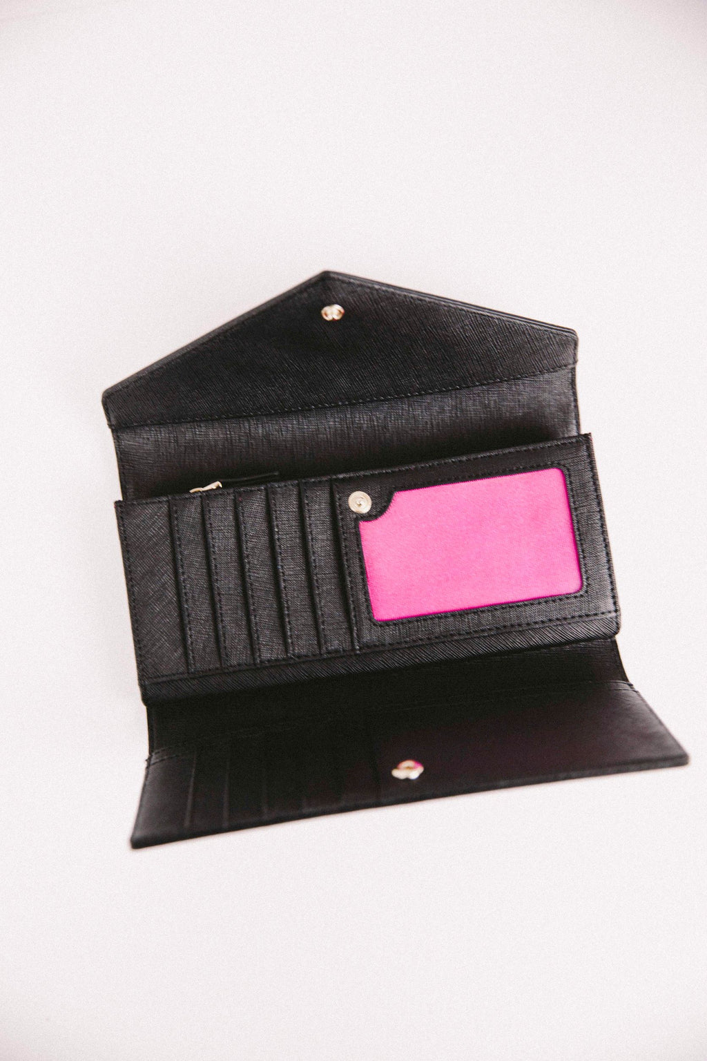 lynn wallet in black